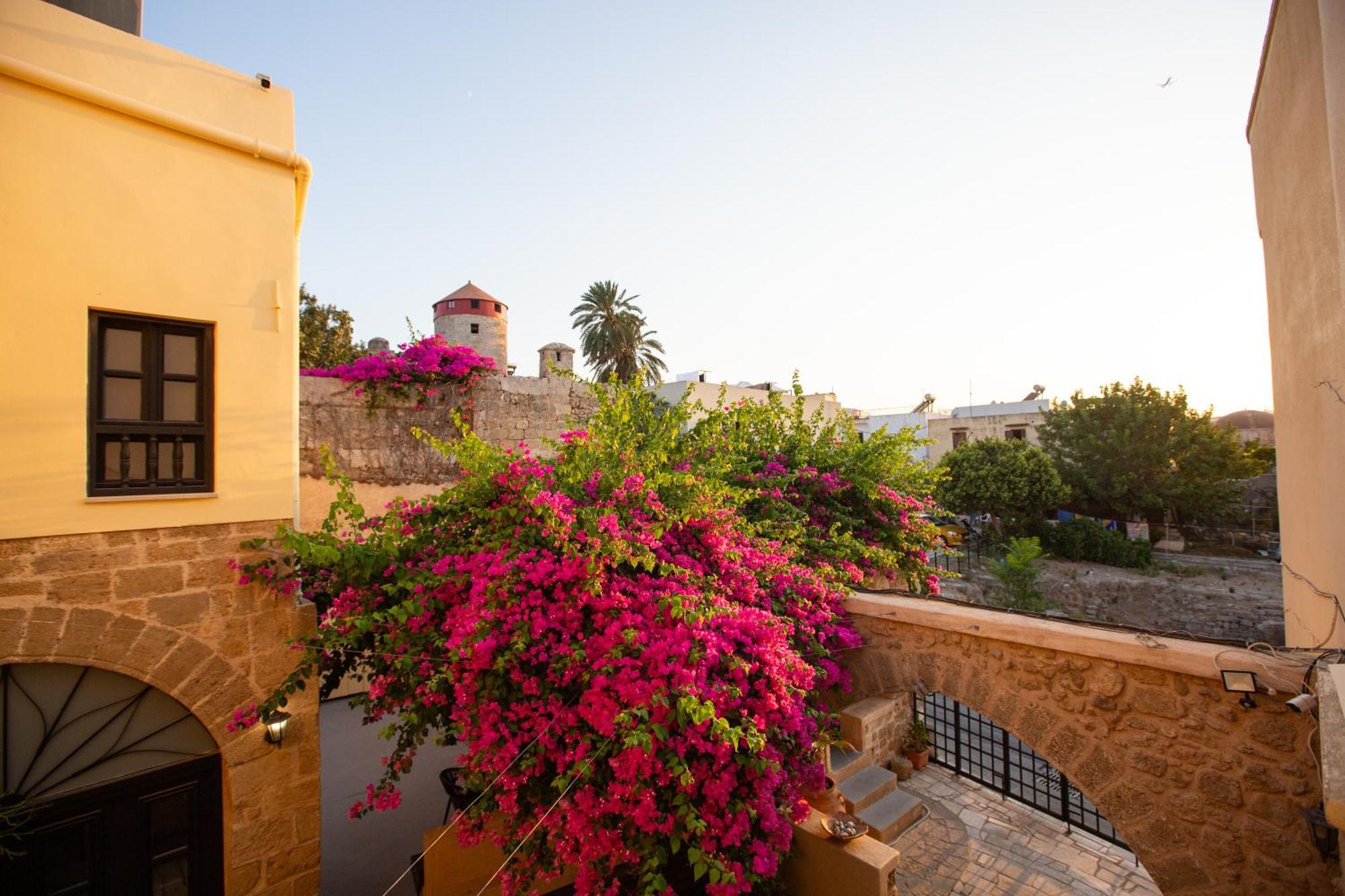 The Old Town House Apartment Rhodes City Exterior photo