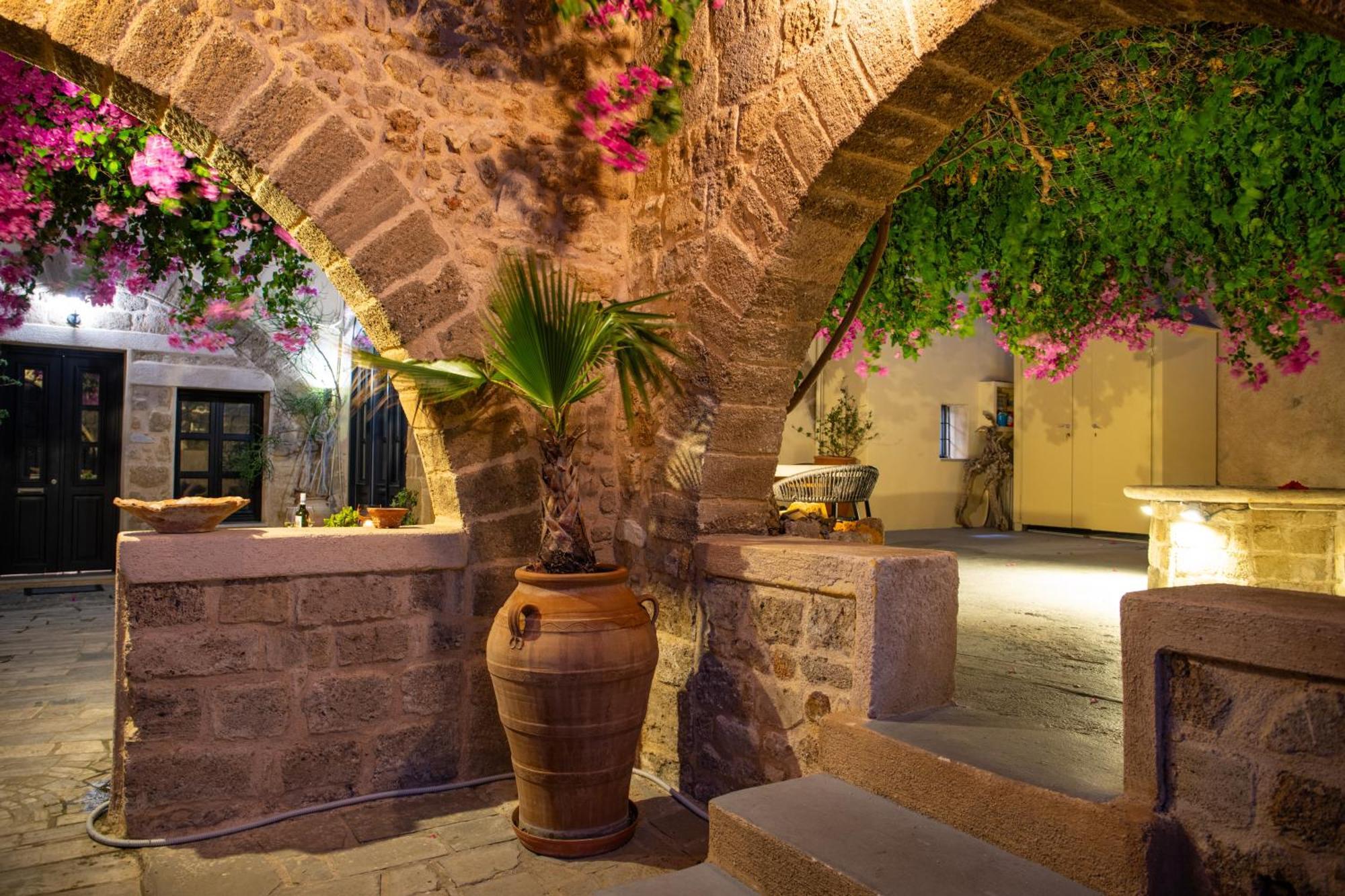 The Old Town House Apartment Rhodes City Exterior photo