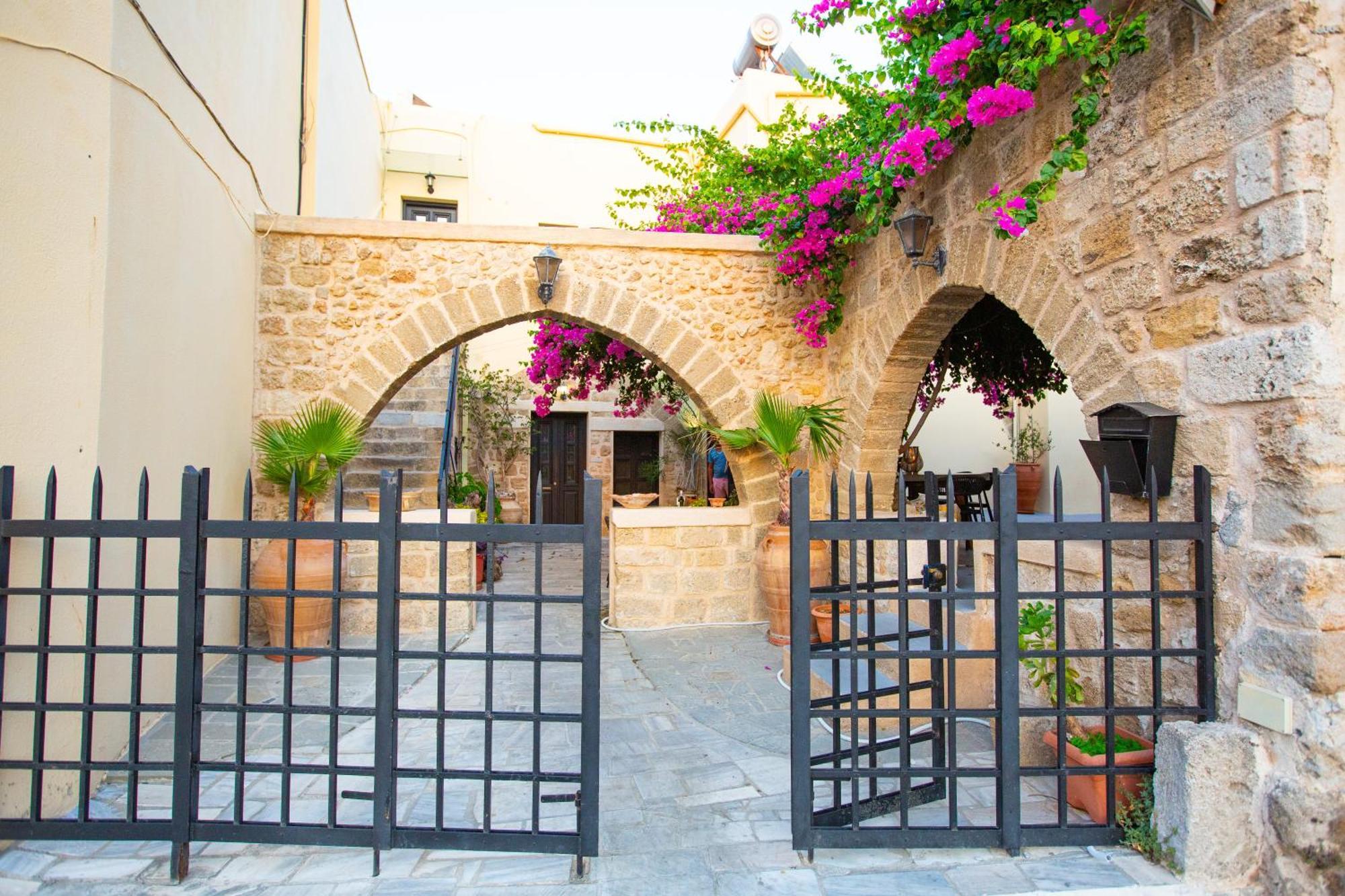 The Old Town House Apartment Rhodes City Exterior photo